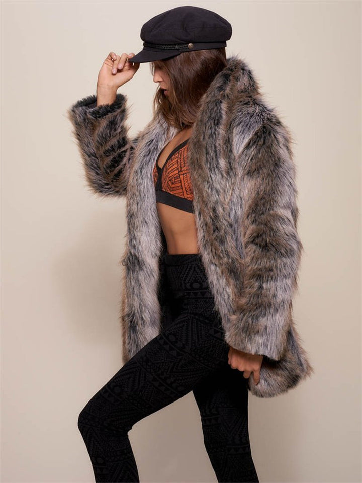 Fashionable faux fur coat for ladies