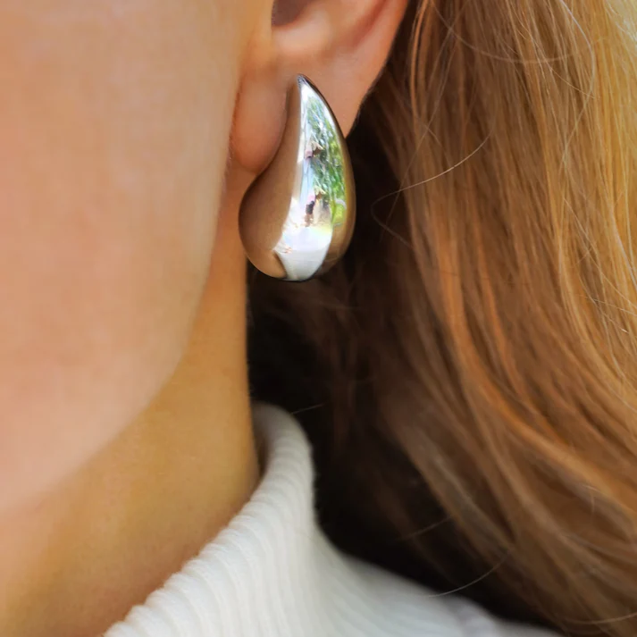 Drop earrings