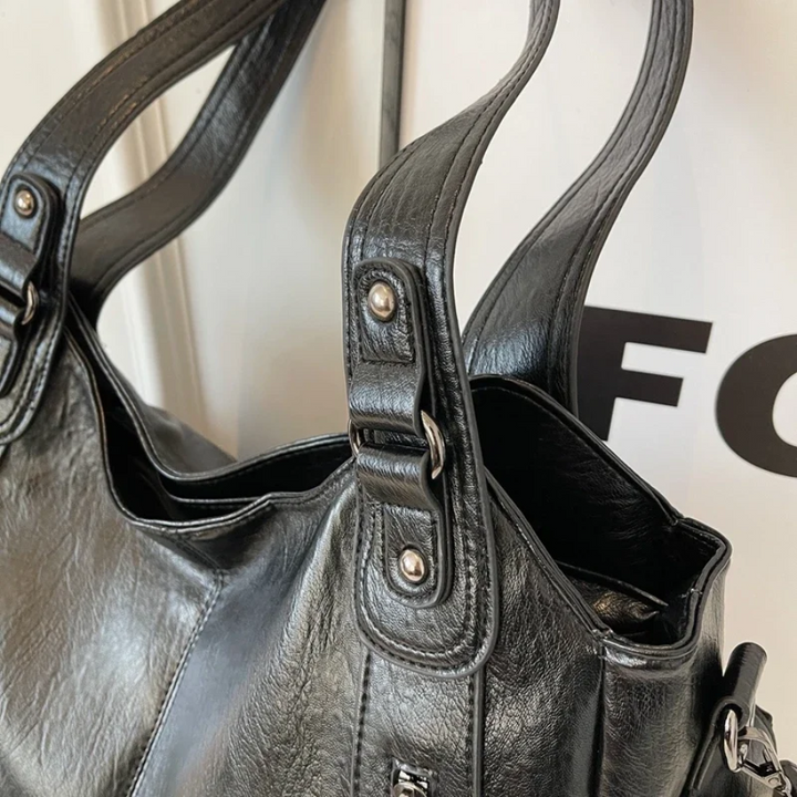 Mune | Stylish Leather Handbag with Zipper