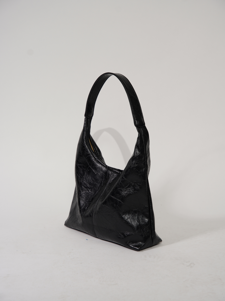 Mune | Distressed Leather Tote