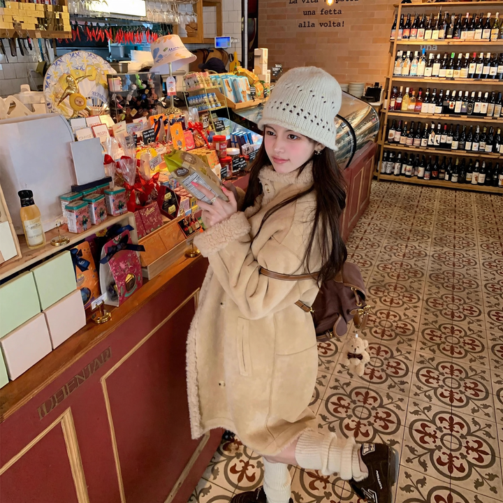 Reversible women's coat made of virgin wool
