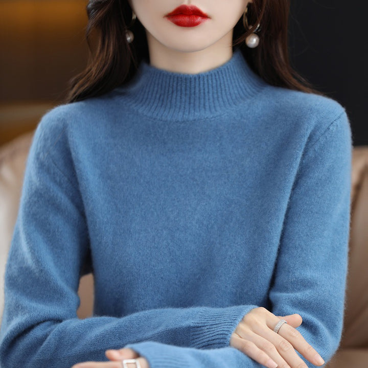 Women's wool pullover with stand-up collar and ribbed texture
