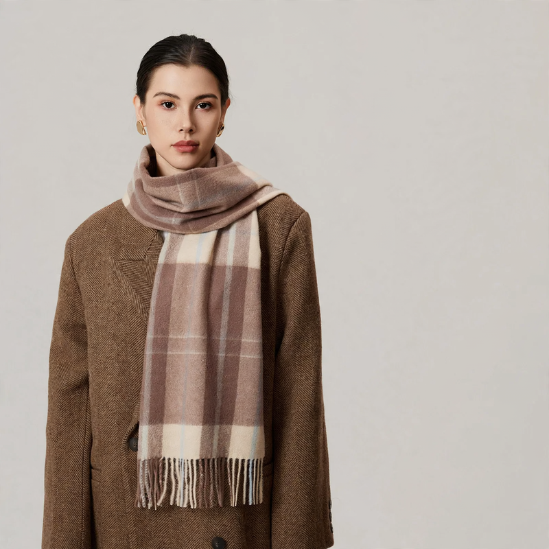 Checked wool scarf with fringes, 100% wool