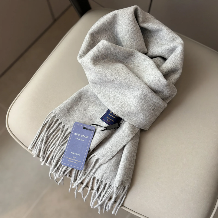 Classic wool scarf with check pattern, 190x33cm