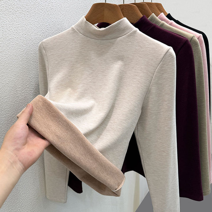 Women's turtleneck sweater made of wool blend fabric