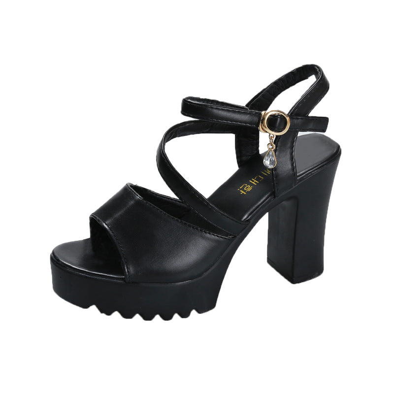 Ladies' nano platform sandal with drop pendant, wide block heel, and jagged profile sole Mune Fashion