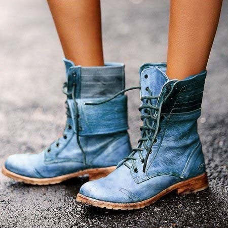 Mune | Elegant boots with front lacing