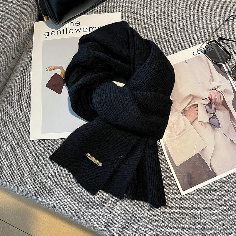 Knitted scarf made of pure wool, 162x33 cm