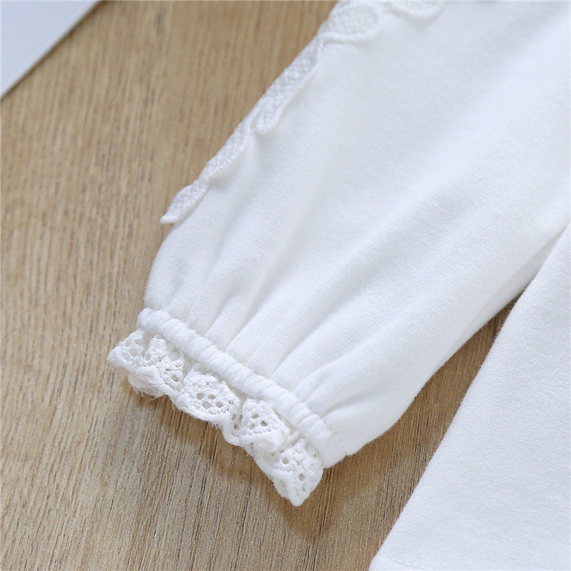 Girl's blouse with embroidered collar and delicate tulle sleeves Mune Fashion