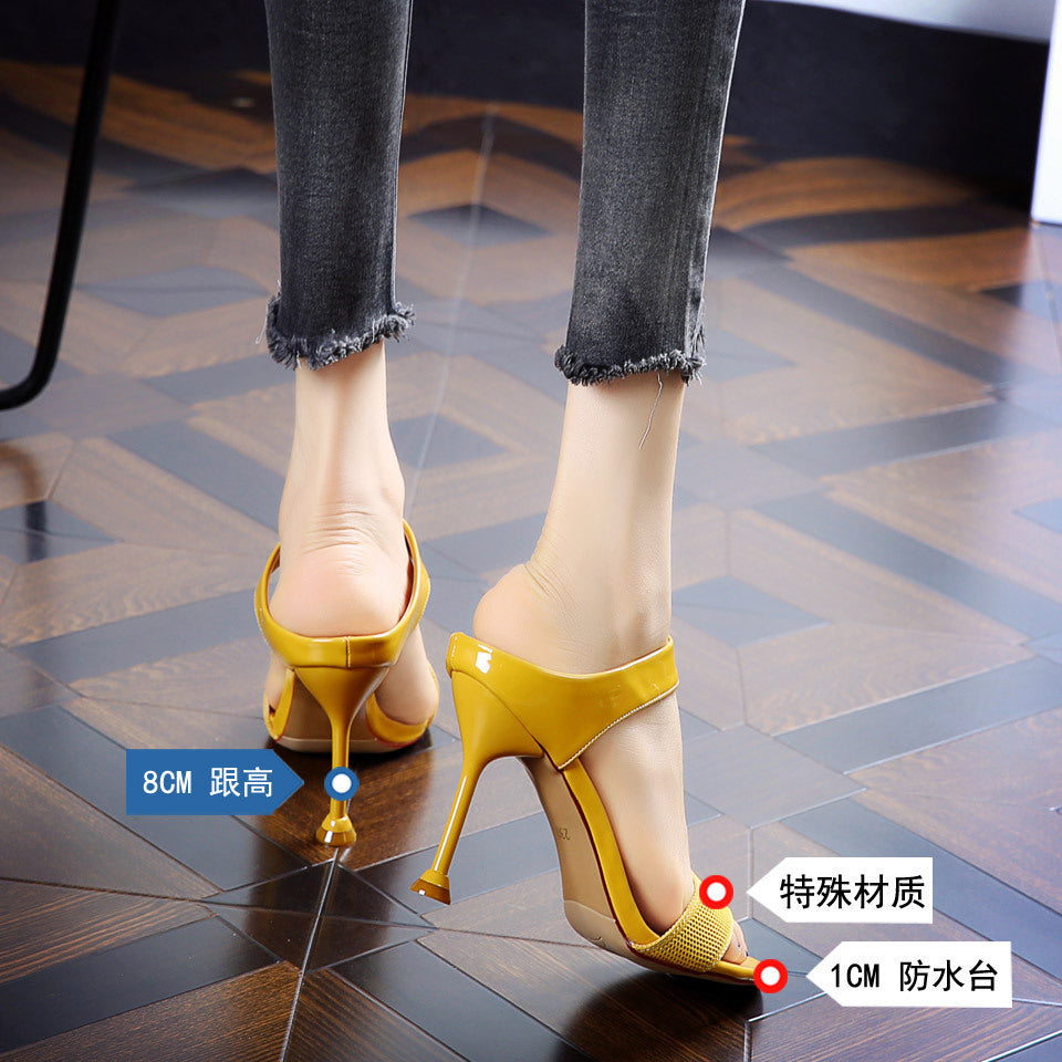 Women's open-toe sandal with sculptural stiletto heel and textured toe strap Mune Fashion