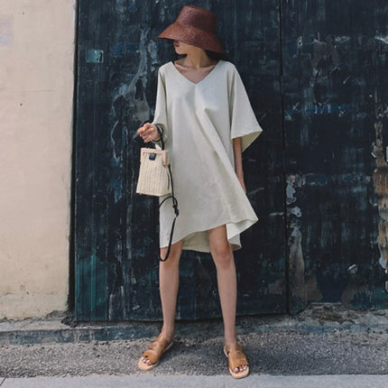 Women's Lightweight Oversized Kaftan Dress with V-Neck and Asymmetrical Hem Mune Fashion
