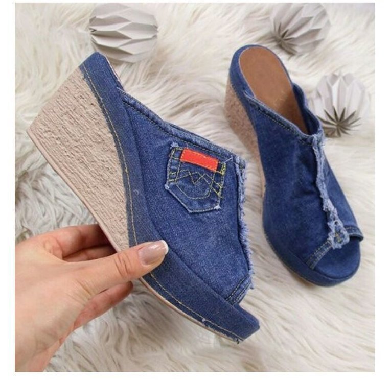 Women nan jeans slide with open toe, frayed hem and rope wedge heel Mune Fashion