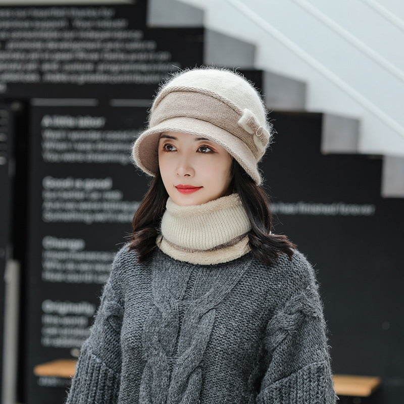Winter knitted hat with scarf, lined