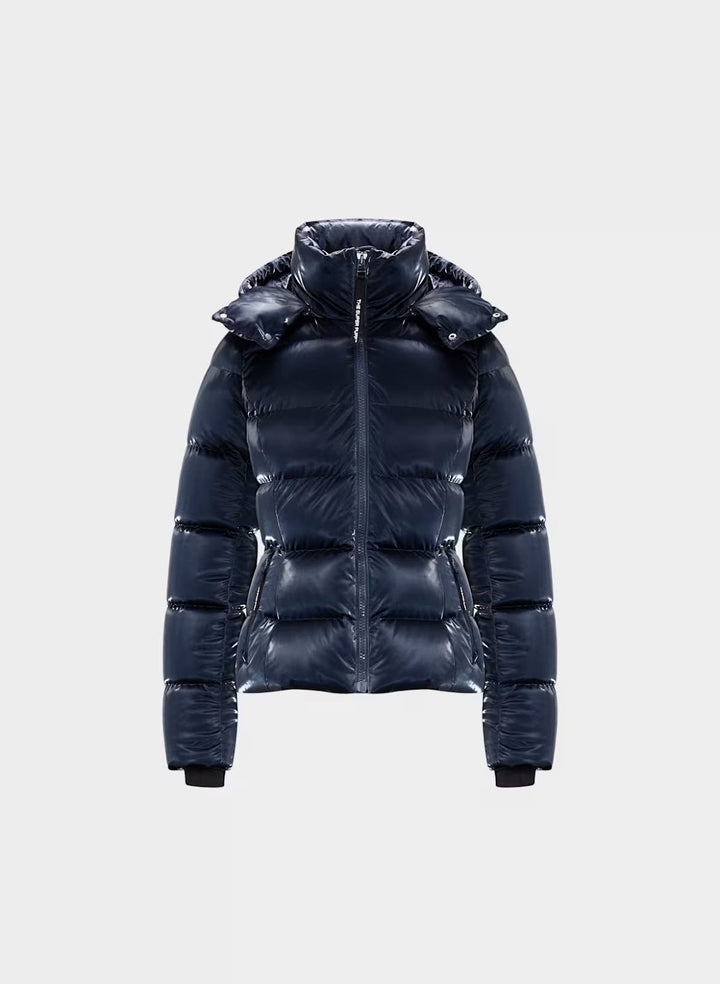Women’s down jacket with hood and white goose down filling