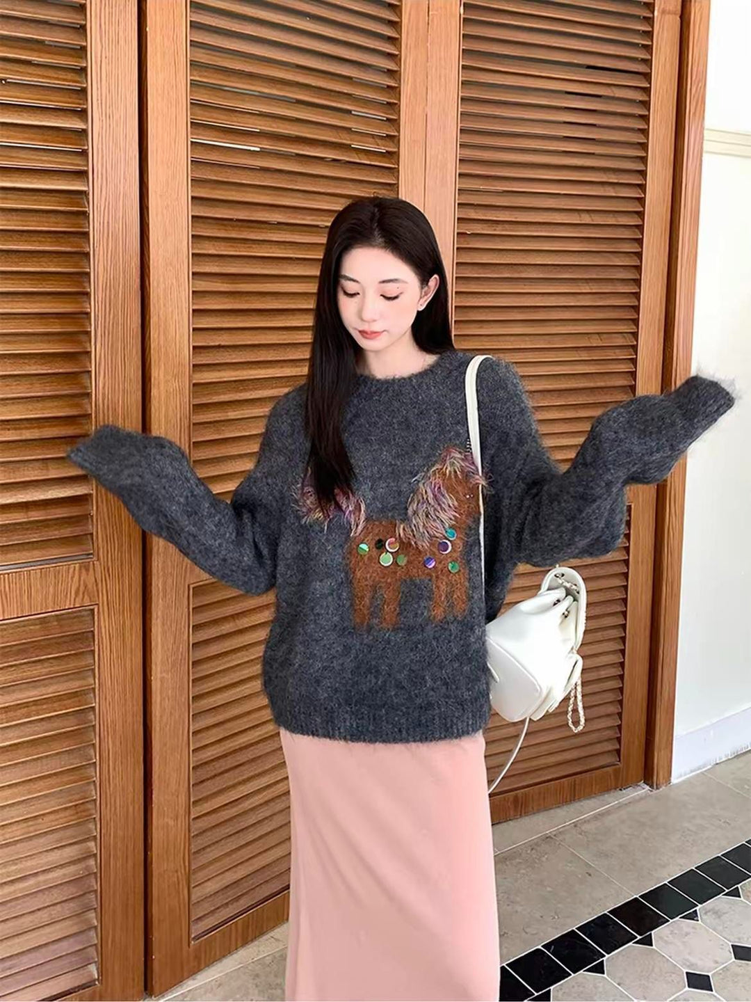 Women's knitted sweater with horse embroidery