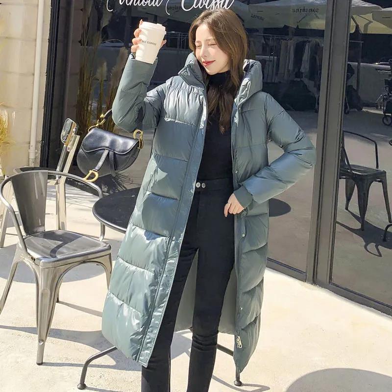 Longer, padded women's coat, knee-length