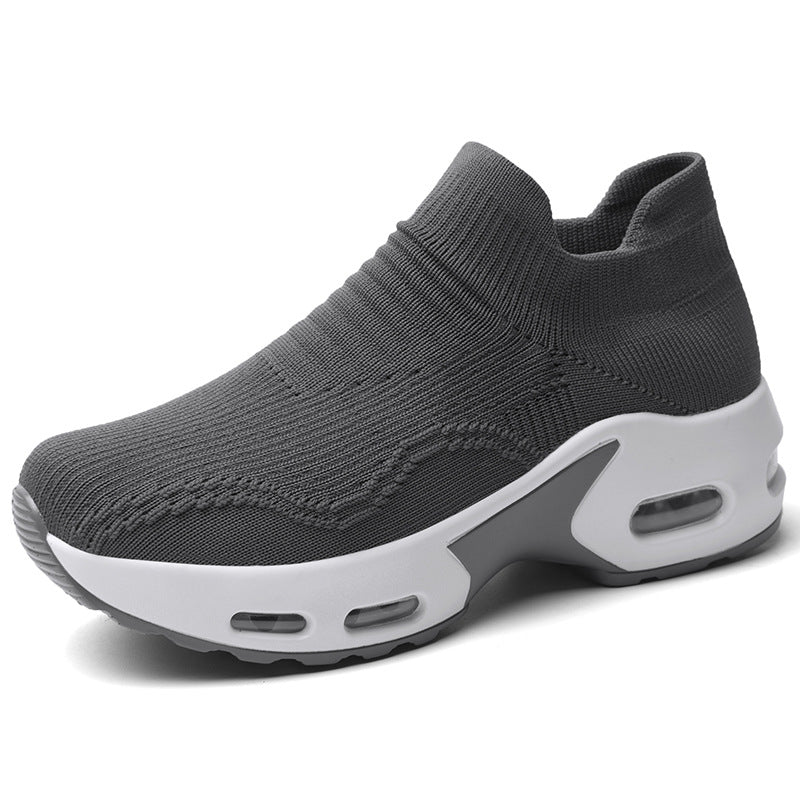 Unisex nan Slip-On comfort sneaker with elastic mesh collar, shock-absorbing hollow chamber sole and slip-resistant outsole Mune Fashion