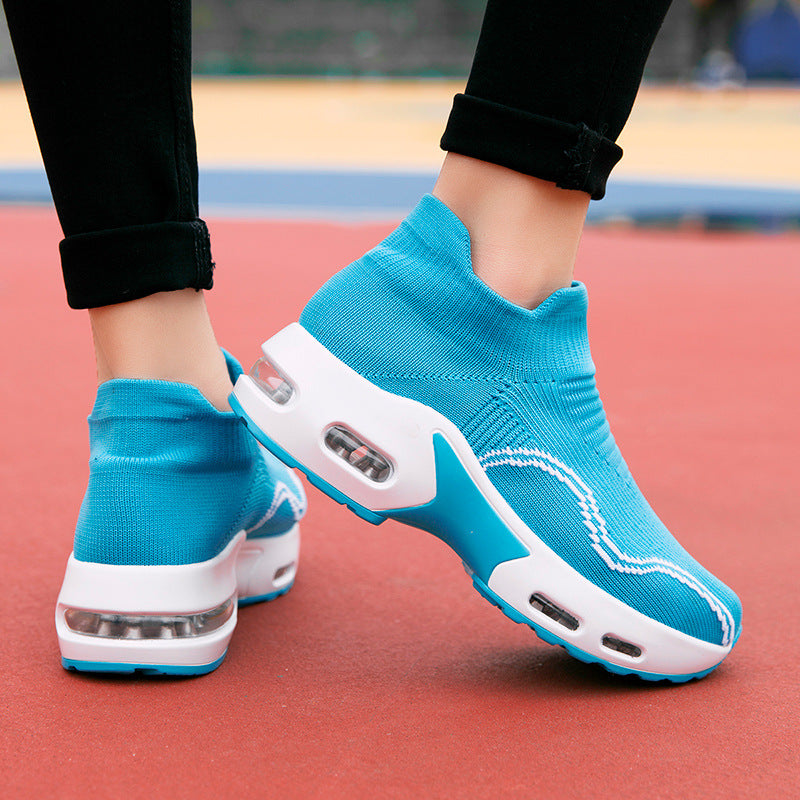 Unisex nan Slip-On comfort sneaker with elastic mesh collar, shock-absorbing hollow chamber sole and slip-resistant outsole Mune Fashion