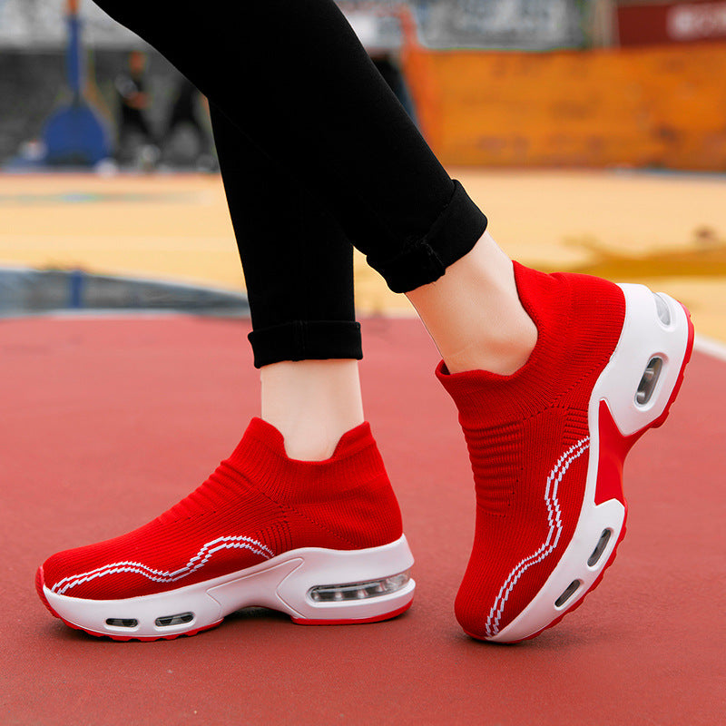Unisex nan Slip-On comfort sneaker with elastic mesh collar, shock-absorbing hollow chamber sole and slip-resistant outsole Mune Fashion