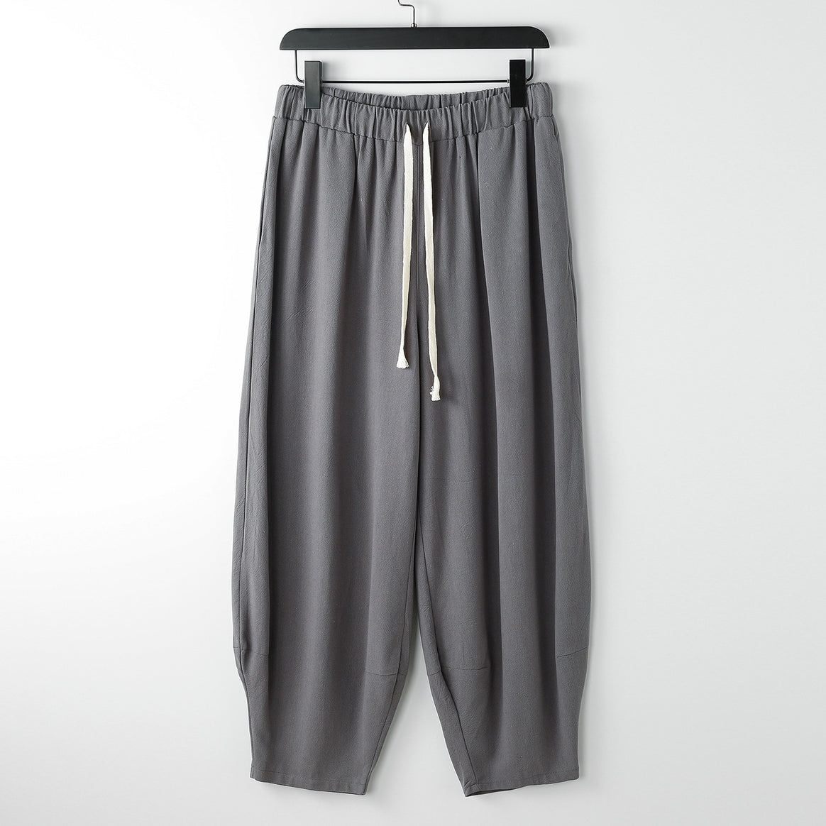 Women's loose-fitting harem pants in jogger style with drawstring and elastic ankle cuffs Mune Fashion
