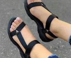 Women's sporty platform sandals with adjustable straps Mune Fashion