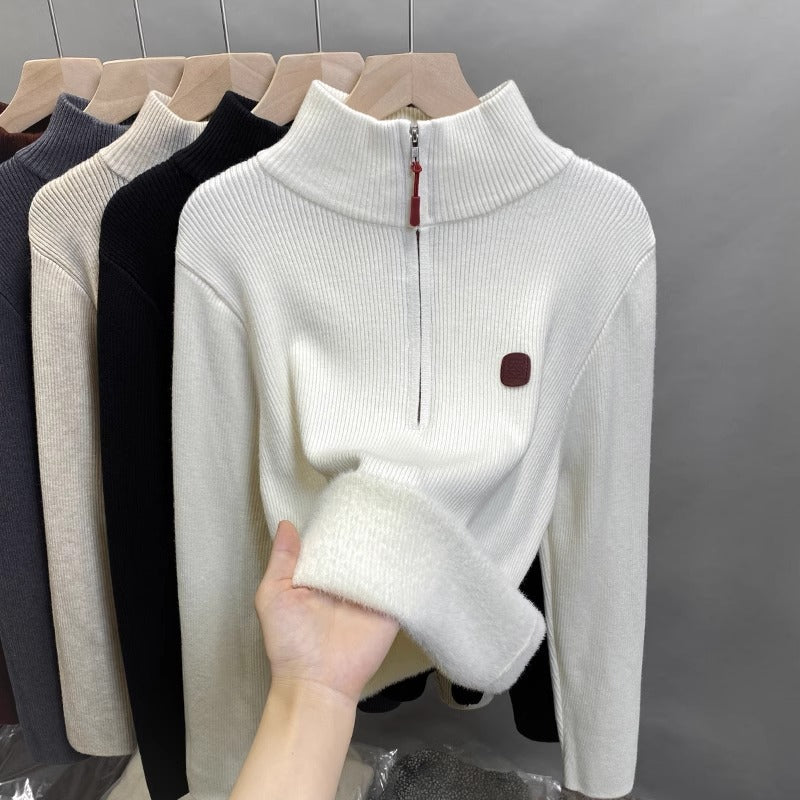 Ladies' sweater with stand-up collar and fleece lining