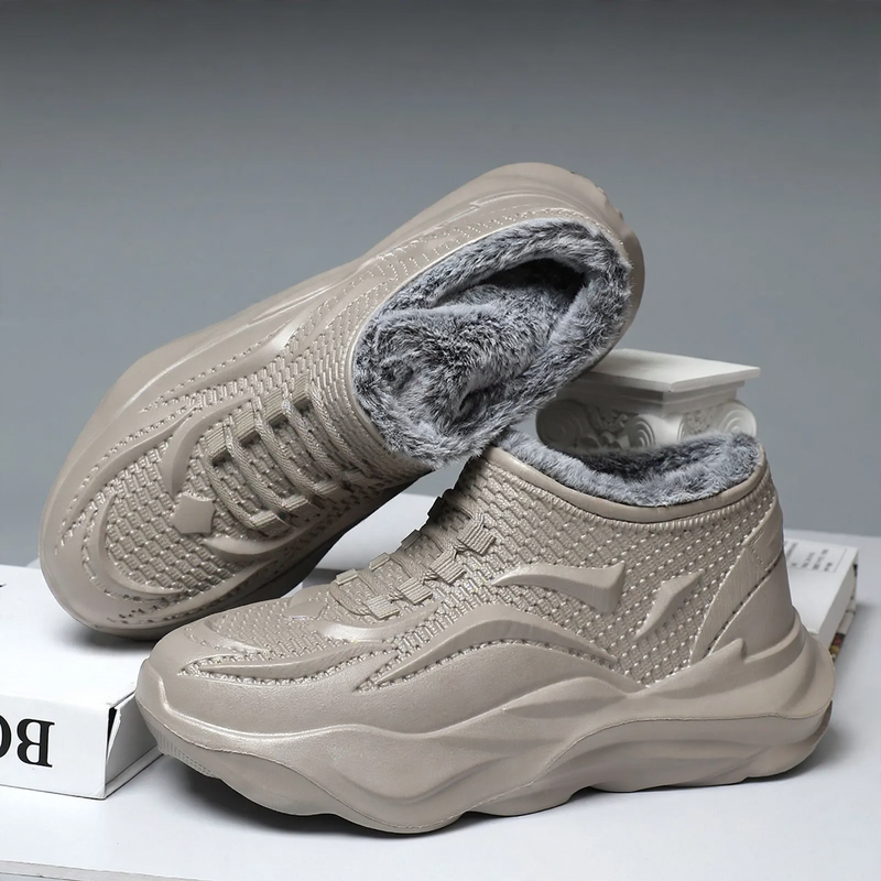 Padded men's winter boots with wedge heel