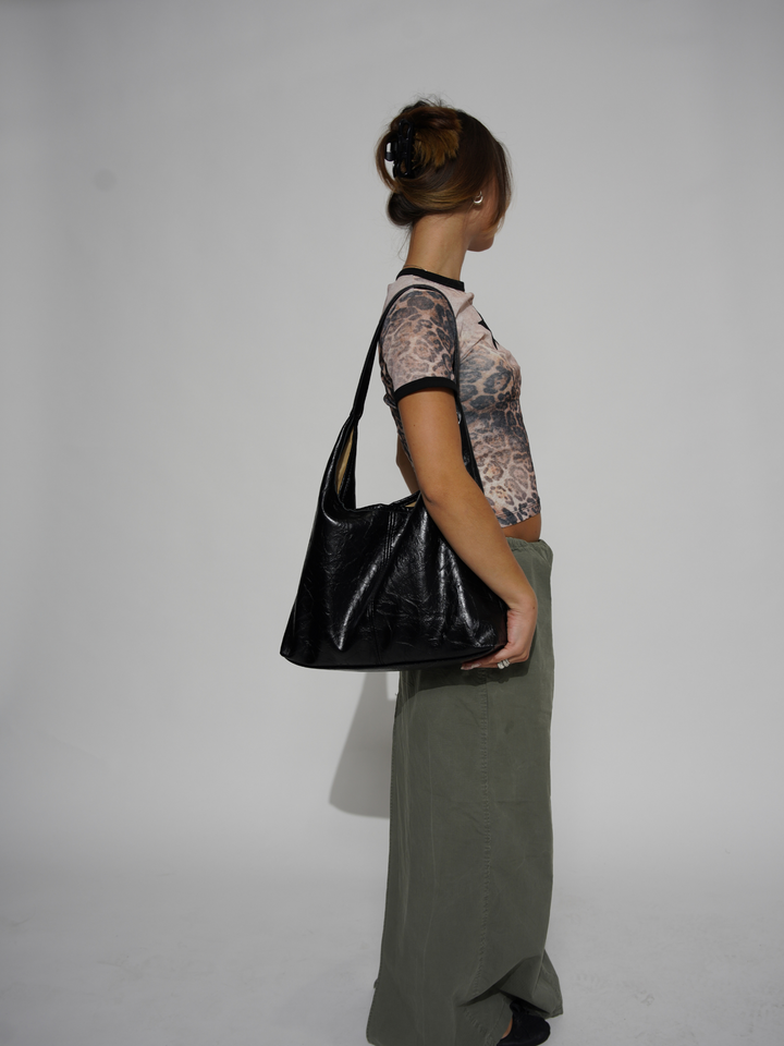 Mune | Distressed Leather Tote