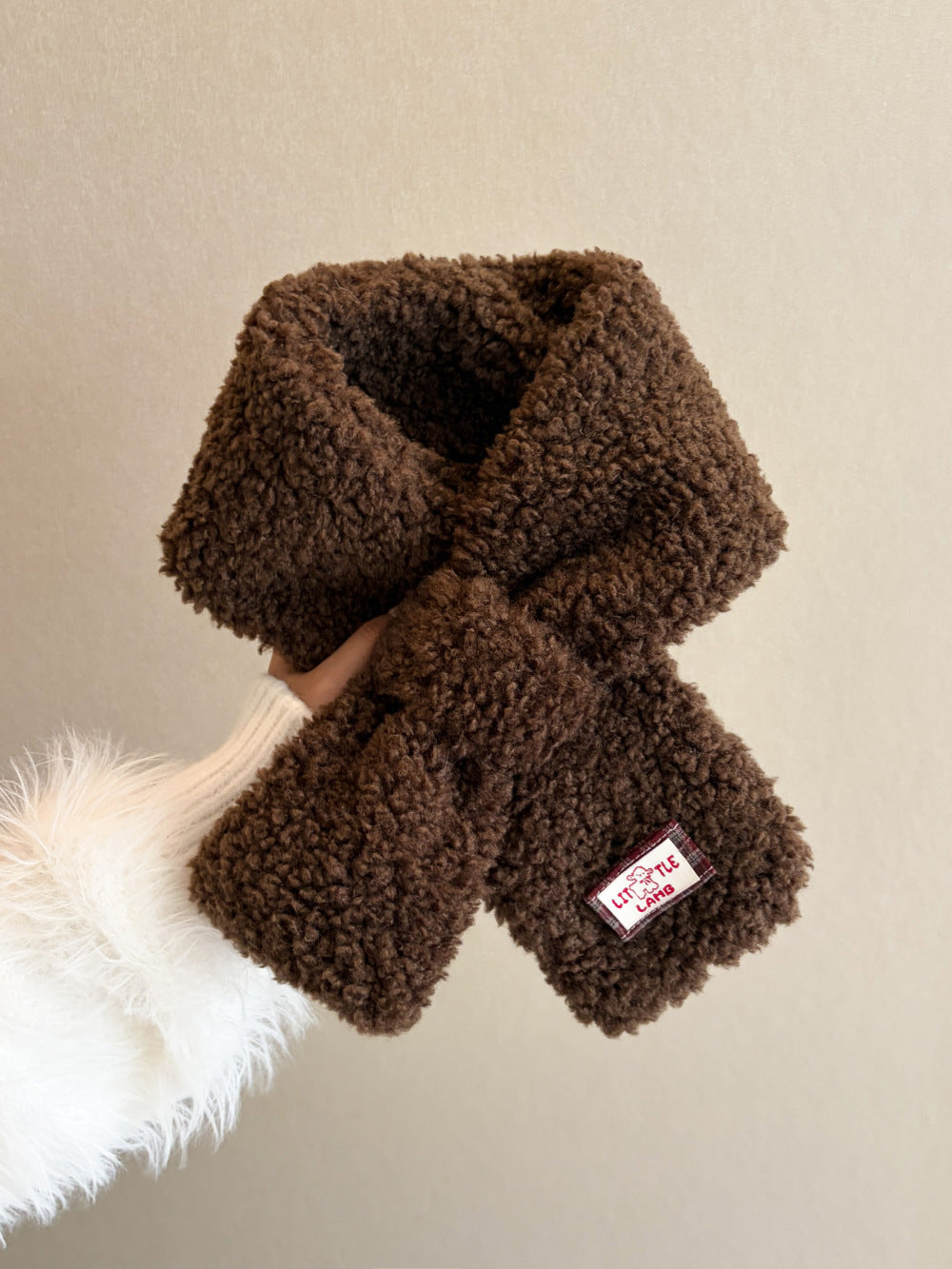 Thick lamb fleece scarf, 85x12 cm