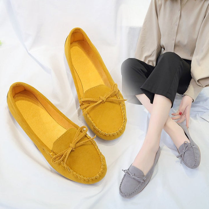 Women's feminine velvet slip-on loafers with hand-stitched vamp, decorative bow and cushioned memory insole Mune Fashion