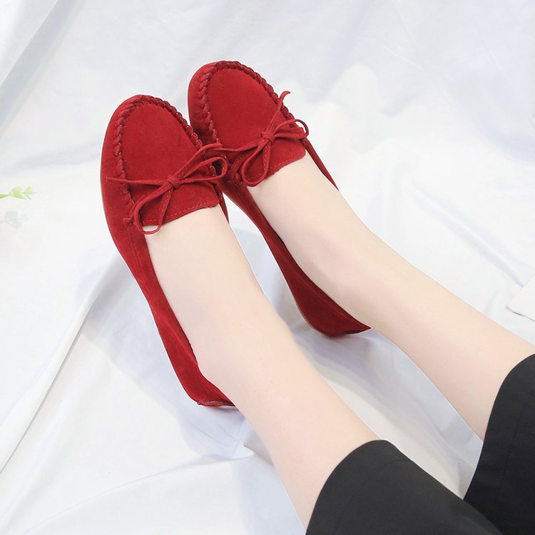 Women's feminine velvet slip-on loafers with hand-stitched vamp, decorative bow and cushioned memory insole Mune Fashion