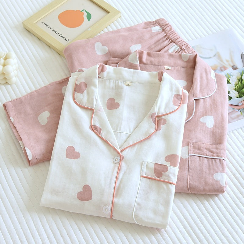 Light cotton muslin set with heart motif