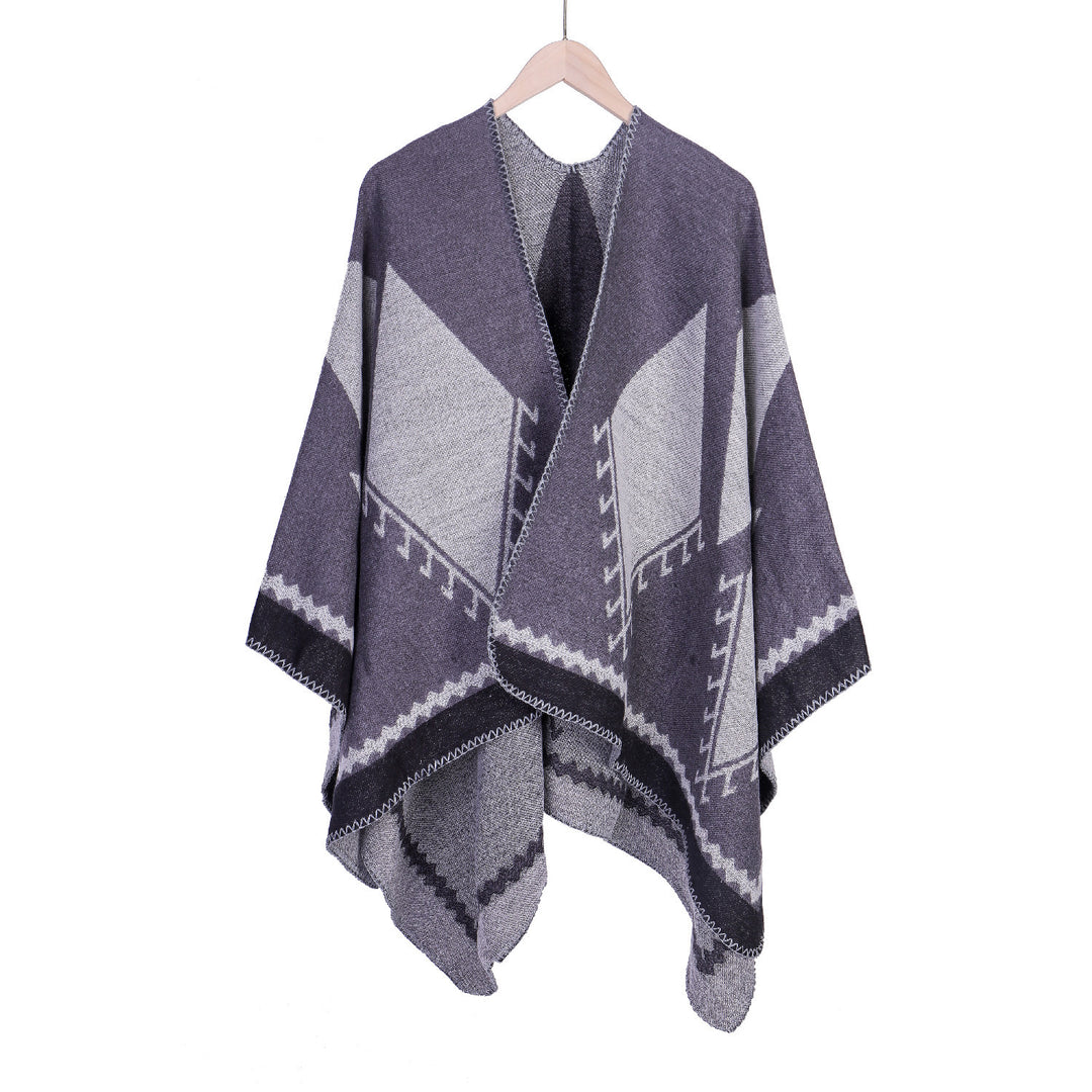 Women's Oversized Ruana in Ethno-Jacquard with V-Neck Mune Fashion