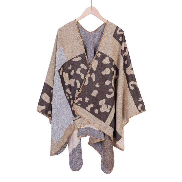 Women's Oversize Ruana Poncho made of wool blend with jacquard leopard pattern and open front Mune Fashion