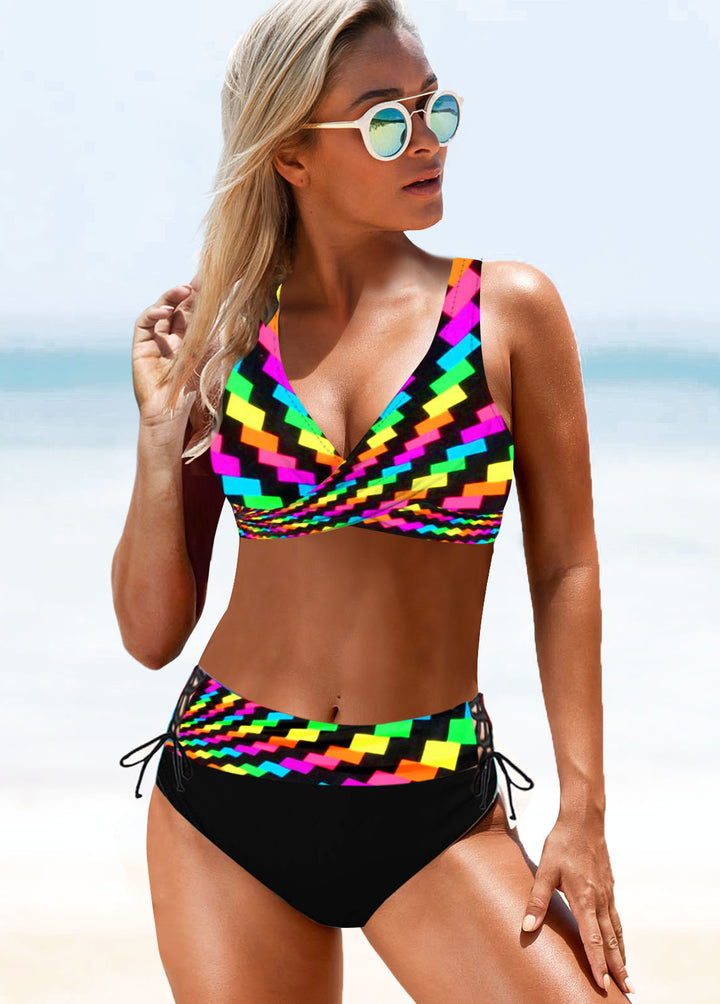 Women's sporty bikini set with adjustable straps and trendy color design Mune Fashion