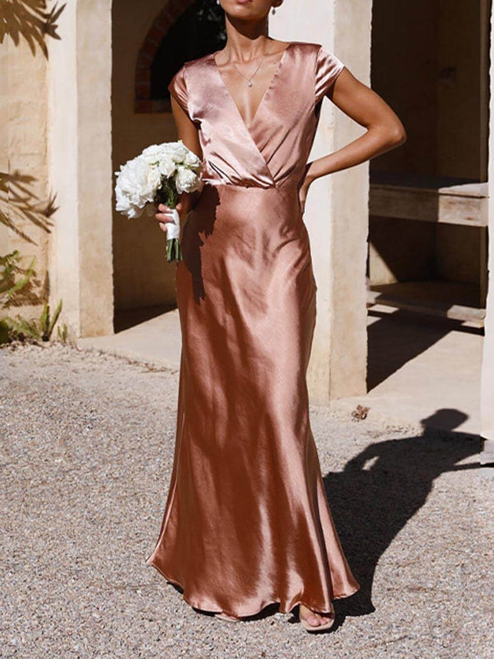 Mune Fashion | Satin-Fishtail-Maxidress with V-Neck for Women