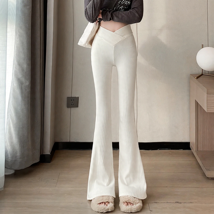 Elastic women's corduroy pants with high waist and flared legs