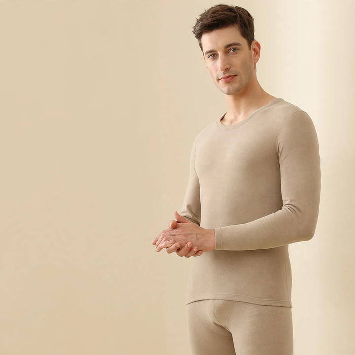 Thermal underwear set made of silk and wool