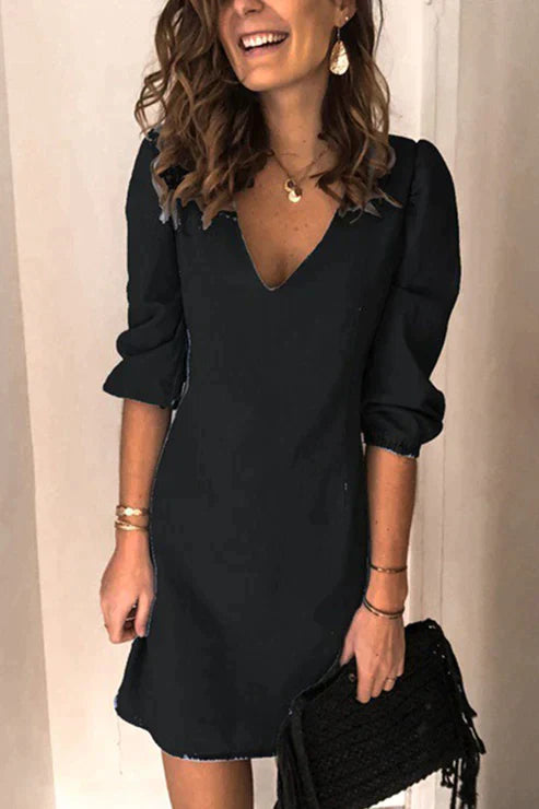 Mune | Casual dress with elegant V-neck