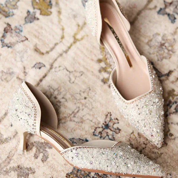 Mune Fashion | Stylish shoes with pointed toe and medium heel with glitter surface