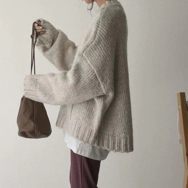 Mune | Oversized comfortable pullover with pocket