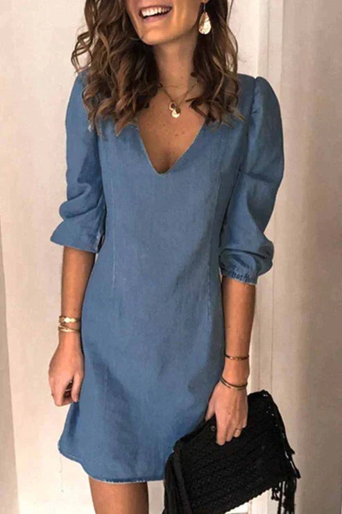 Mune | Casual dress with elegant V-neck