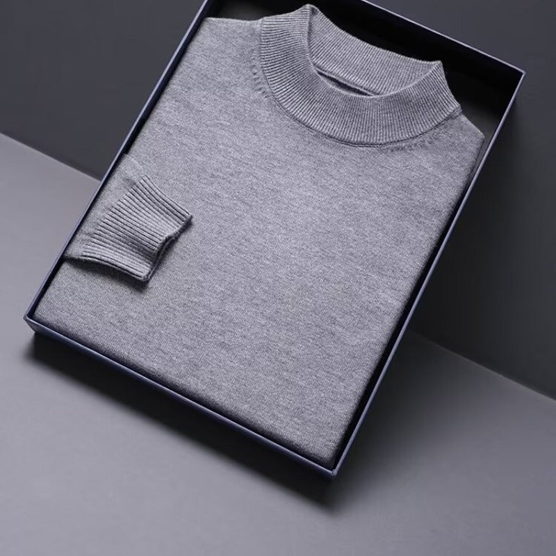 Men's wool sweater with roll neck, plain and warm