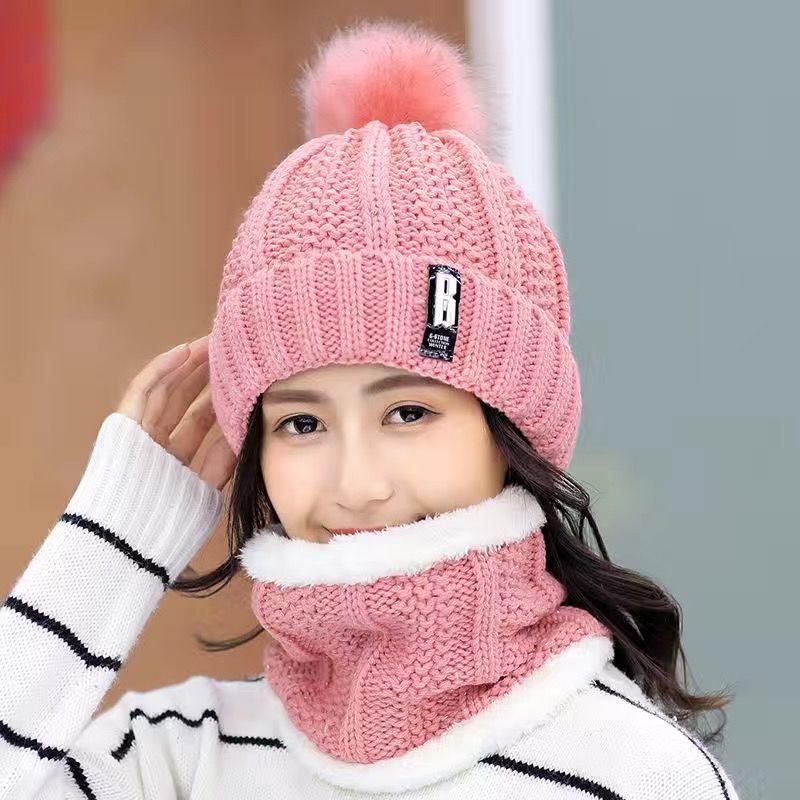 Lined knit beanie and scarf set