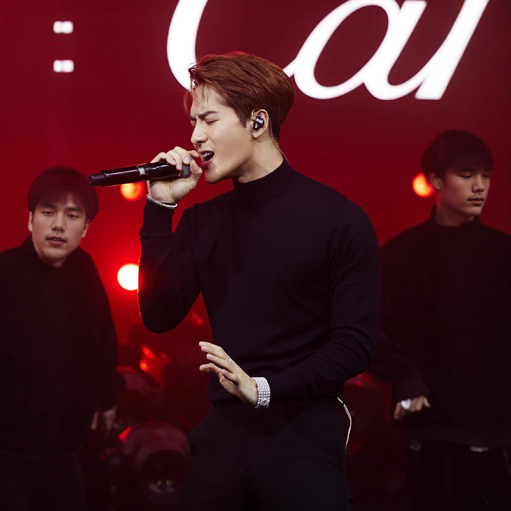 Men's sweater with stand-up collar, fitted