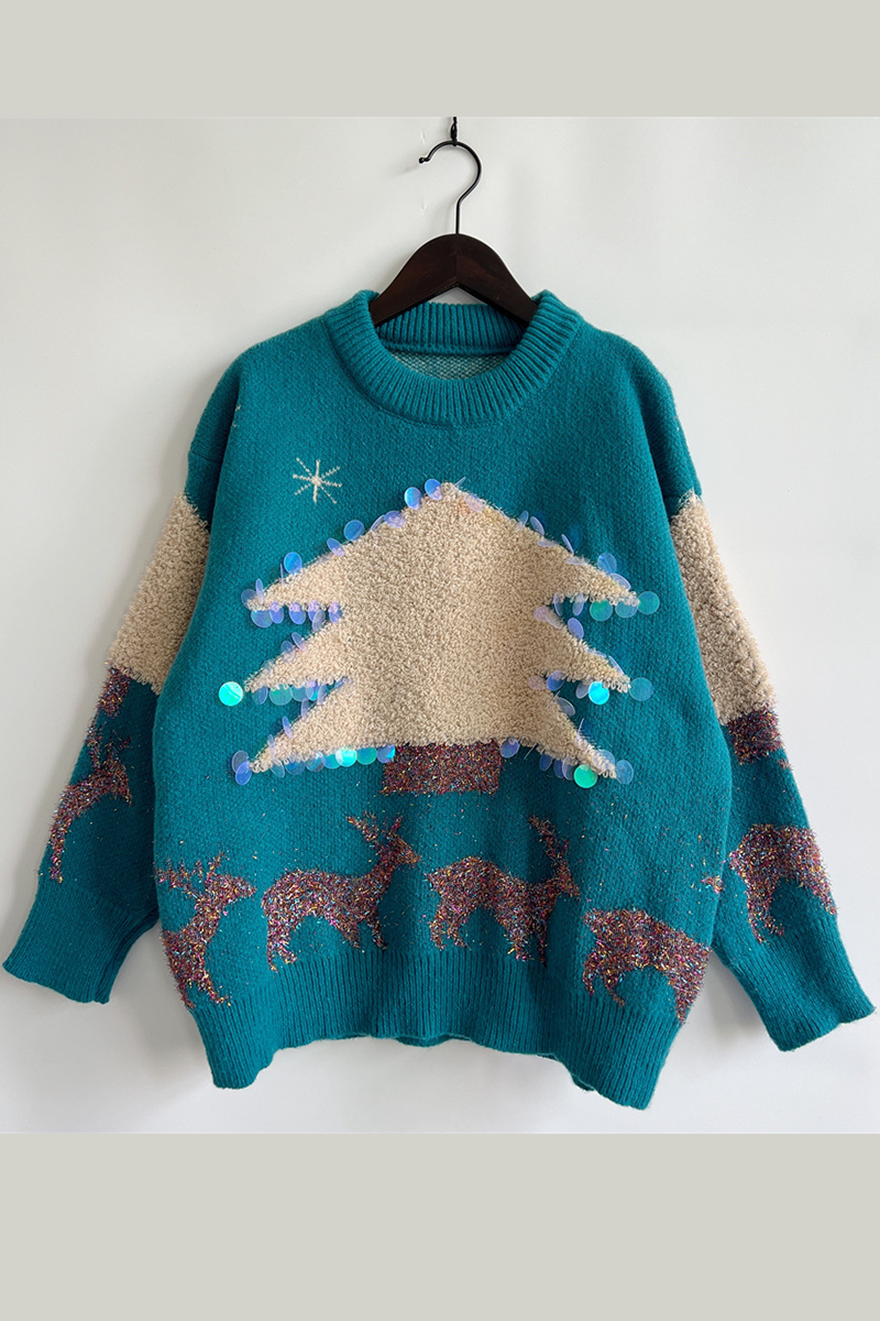 Mune | Casual Christmas Tree Sequin Patch Round Neck Sweater