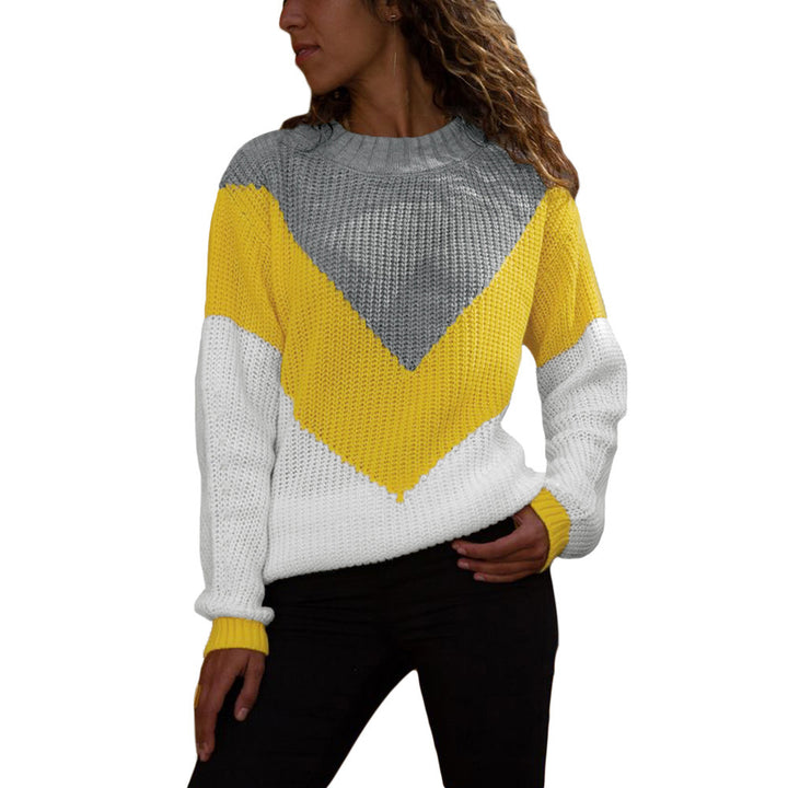 Women's chunky knit pullover with chevron design, round neckline and ribbed cuffs Mune Fashion