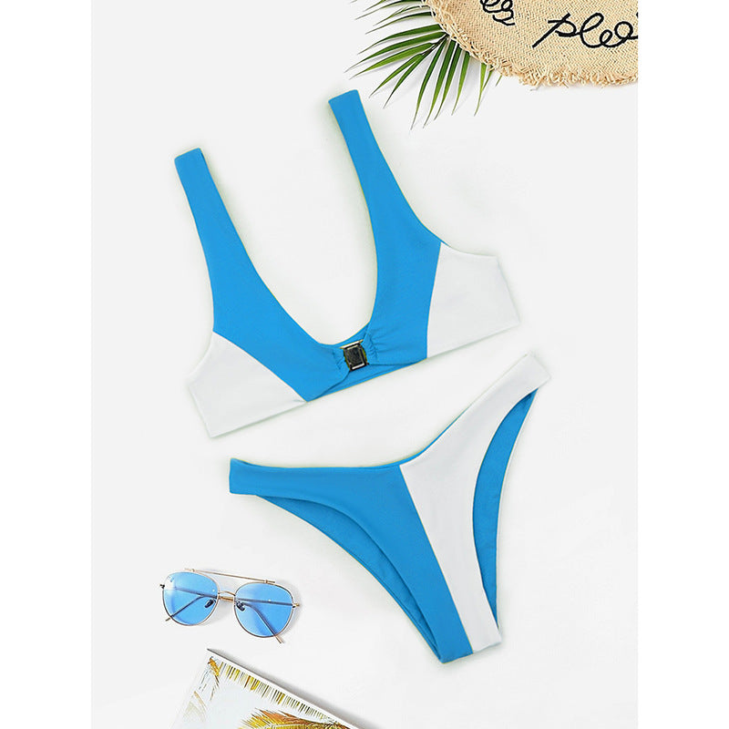 Women's bikini with fashionable V-neckline and removable padding Mune Fashion