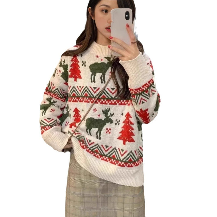 Women's Christmas sweater with reindeer motif