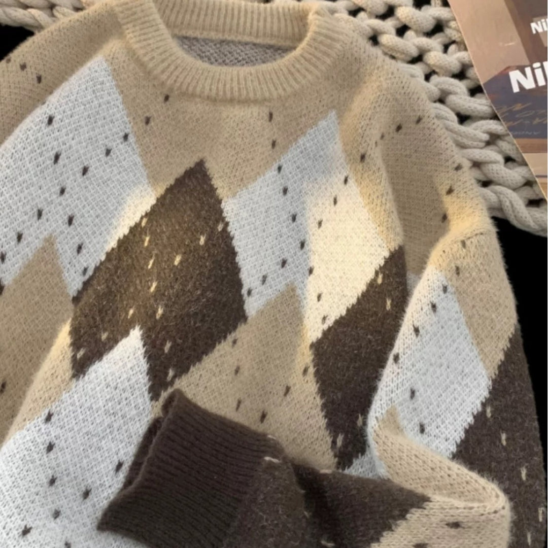 Women's knitted sweater, loose, with diamond pattern